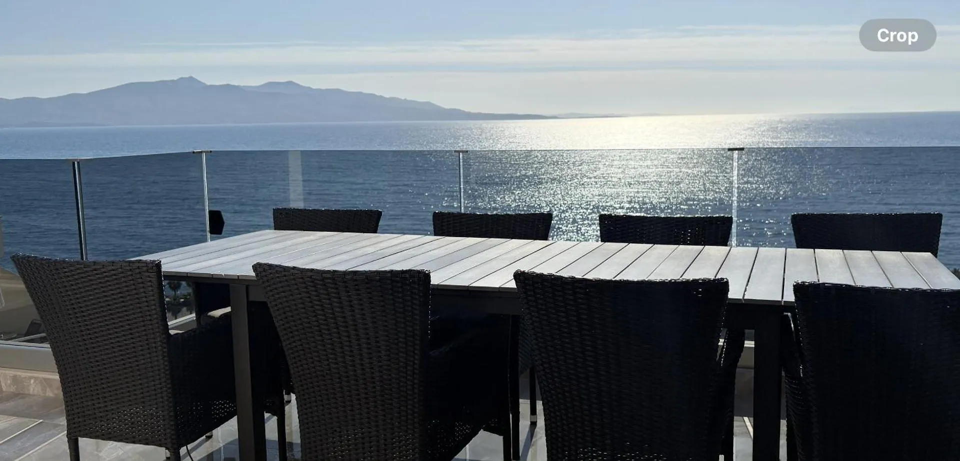Beachfront Luxury Penthouse Sarandë Lägenhet